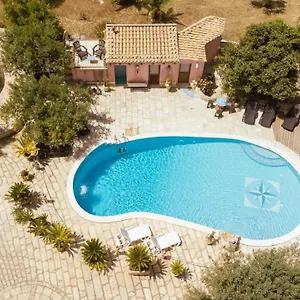  Casa vacanze Dependance In Con Piscina
